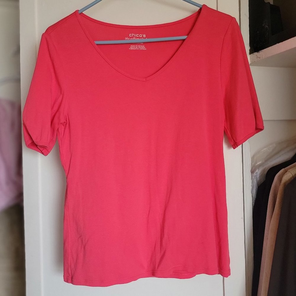 Chicos ⨳ Ultimate Tee ⨳ Cotton Soft Knit ⨳ Short-Sleeve Scoop/V Neck ⨳ Size: 0